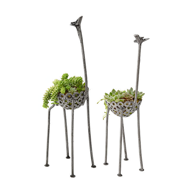 1074-recycled-metal-giraffe-planter-1.jpg