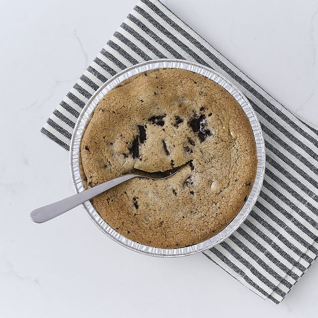 1185-ready-to-bake-cookie-skillet-sampler-1.jpg