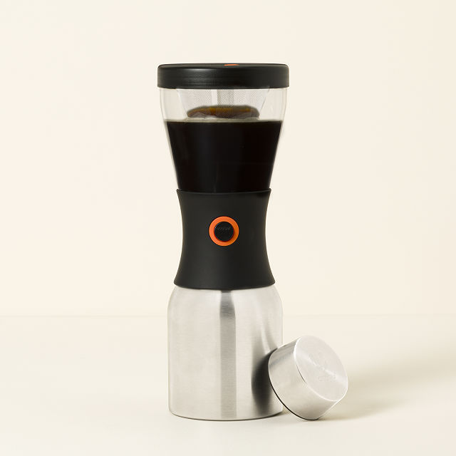 1225-cold-brew-coffee-maker-carafe-1.jpg