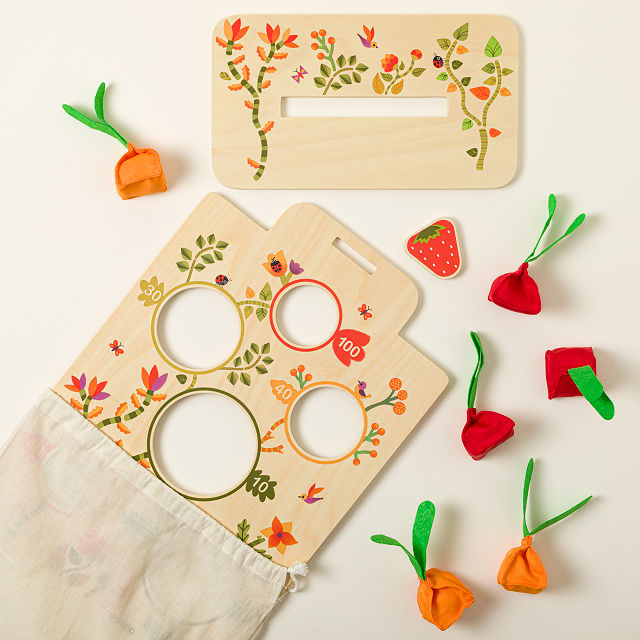 1344-garden-party-kids-veggie-toss-game-1.webp
