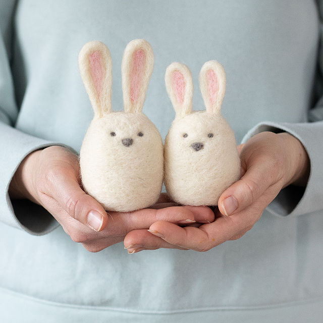 14-diy-bunny-besties-beginners-needle-felting-kit-1.jpg