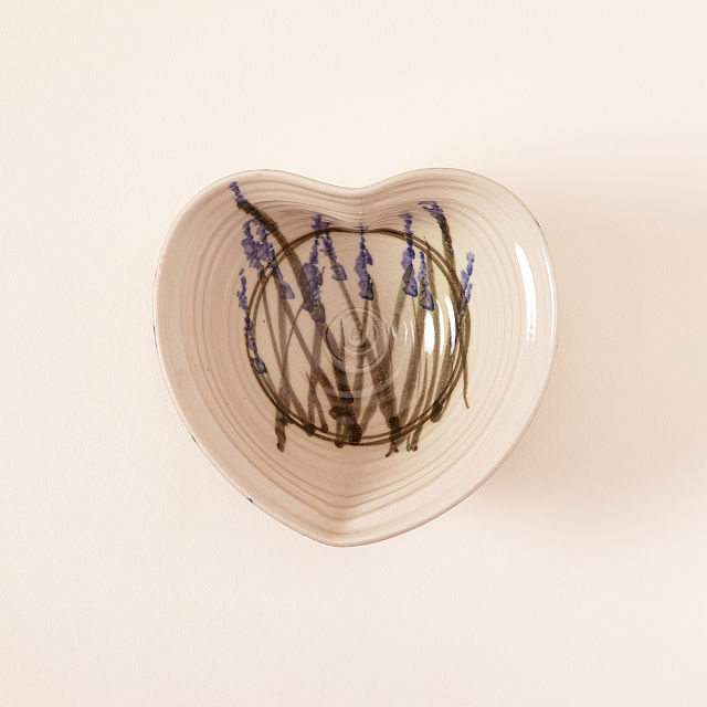 1519-french-lavender-heart-shaped-bowl-1.jpg