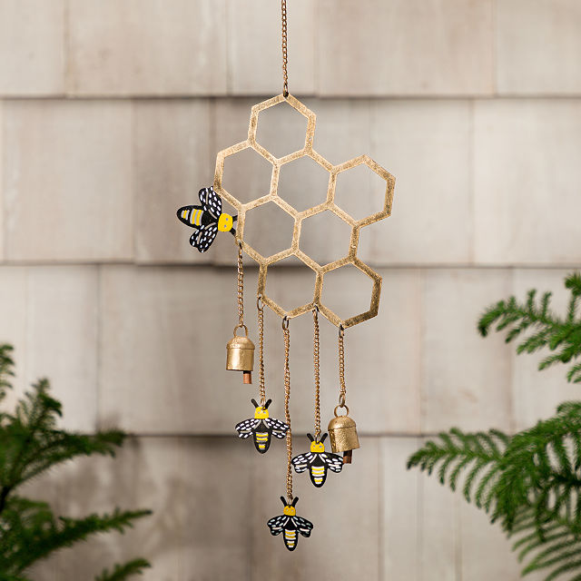1520-buzzing-bee-wind-chime-1.jpg