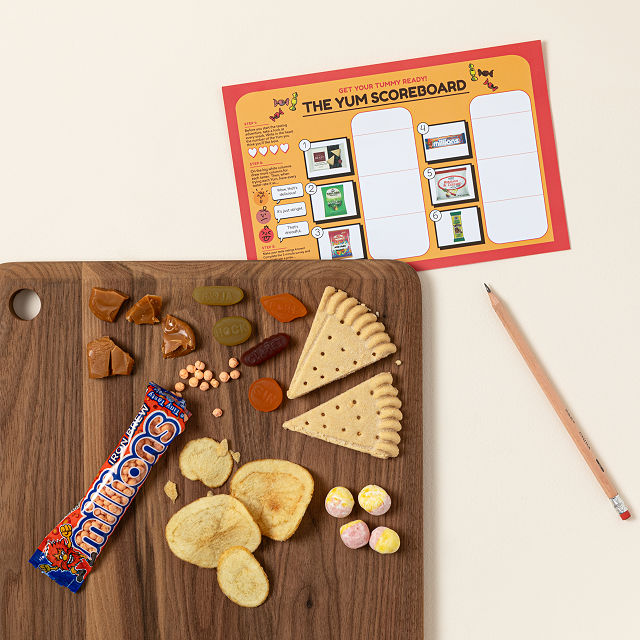 1595-taste-of-the-u-k-adventure-snack-box-1.jpg