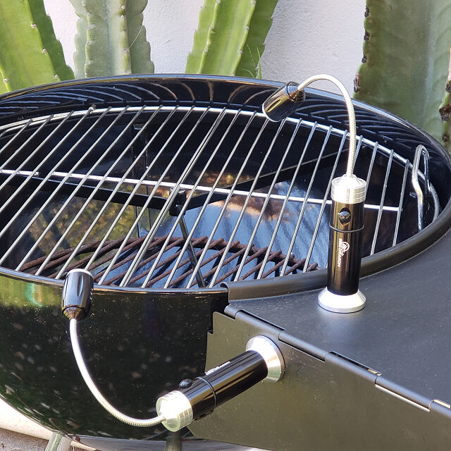 1636-magnetic-led-bbq-lights-set-of-2-1.jpg