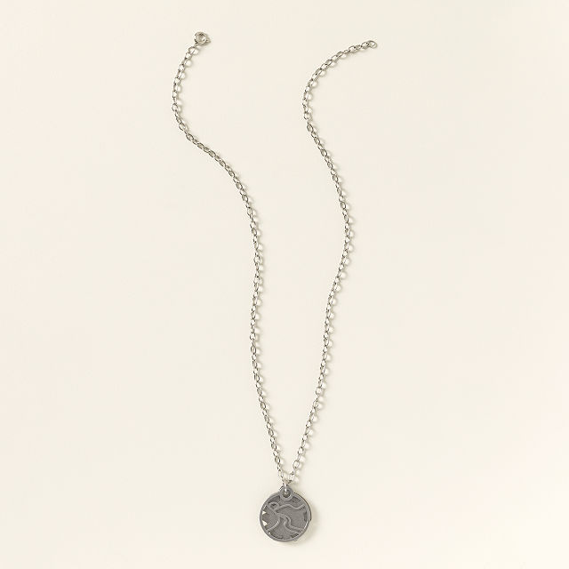 1673-adventurer-8-in-1-multi-tool-necklace-1.jpg