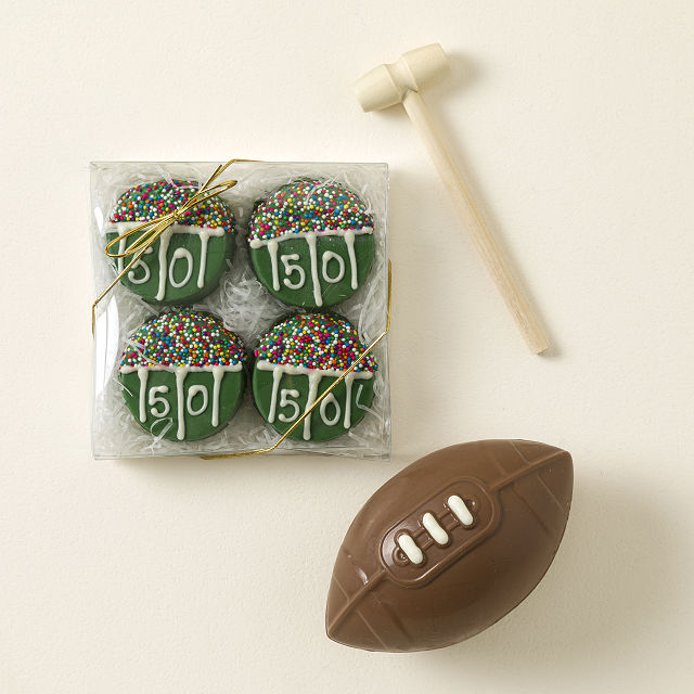 1783-custom-football-team-colors-breakable-chocolate-1.jpg