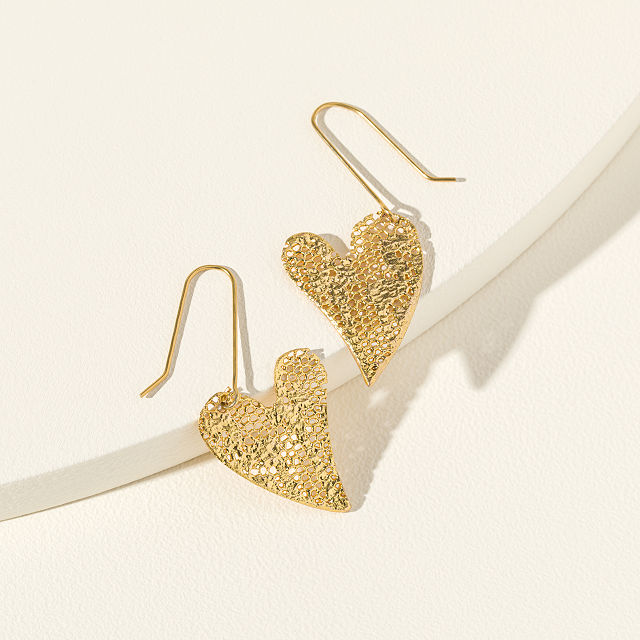 1934-mini-gold-dipped-lace-heart-earrings-1.jpg