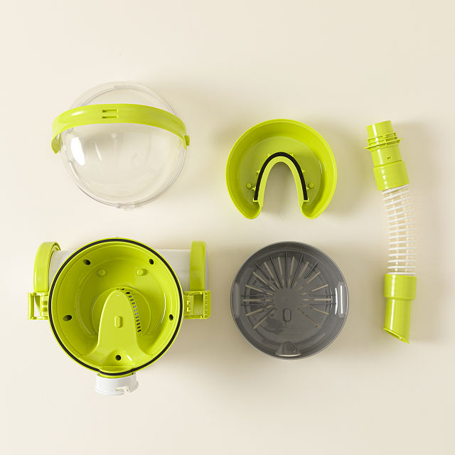 199-pick-up-bricks-toy-vacuum-1.jpg