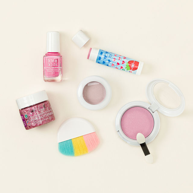 2031-kids-play-mineral-make-up-set-1.jpg
