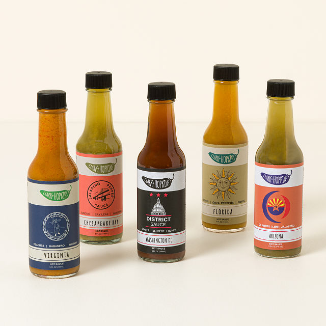 2035-hot-sauces-of-america-gift-box-1.jpg
