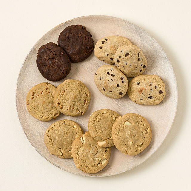 2064-stuffed-cookie-gift-set-1.jpg