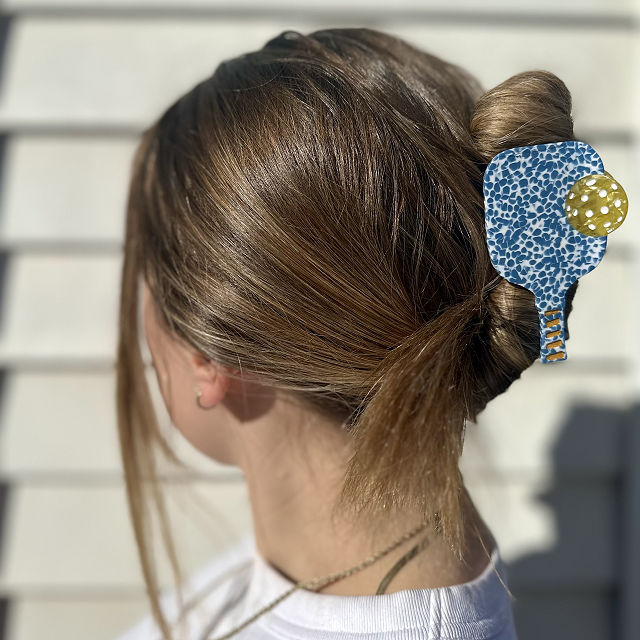 2066-pickleball-paddle-hair-clip-1.jpg