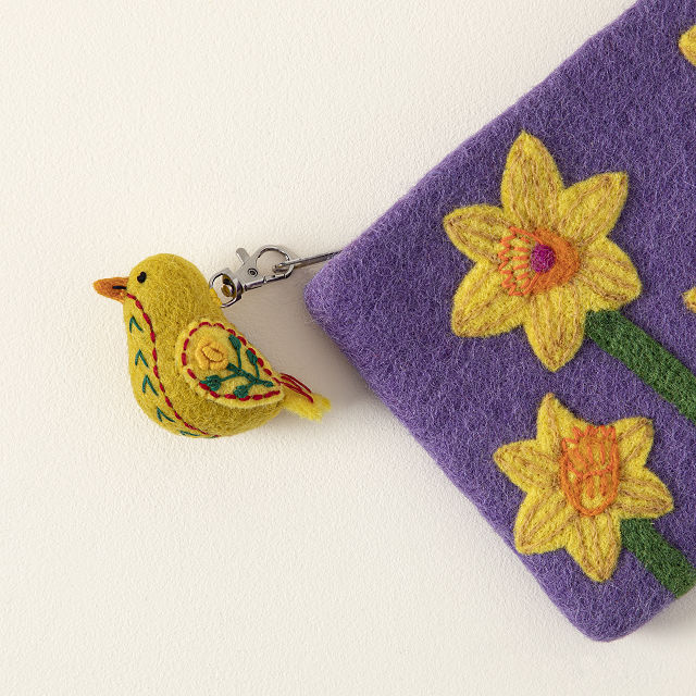 2191-handmade-felt-pouch-with-charm-1.jpg