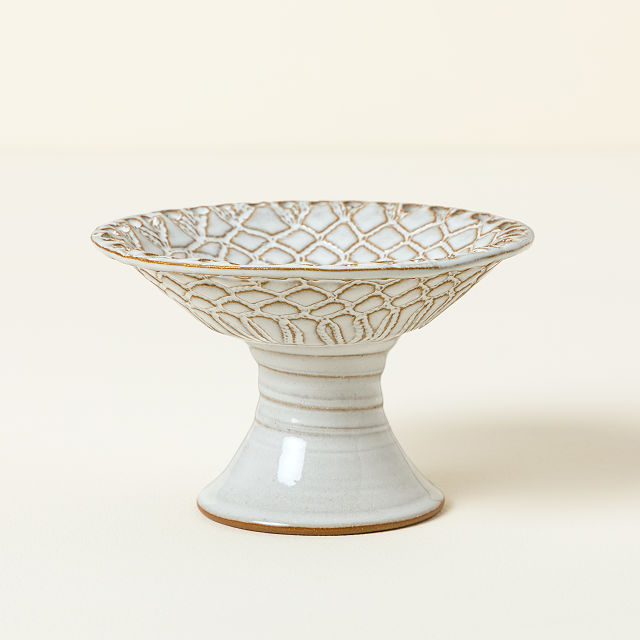 2199-lace-pedestal-jewelry-holder-1.jpg