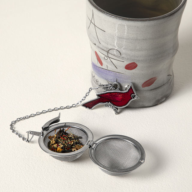 Comforting Cardinal Tea Infuser