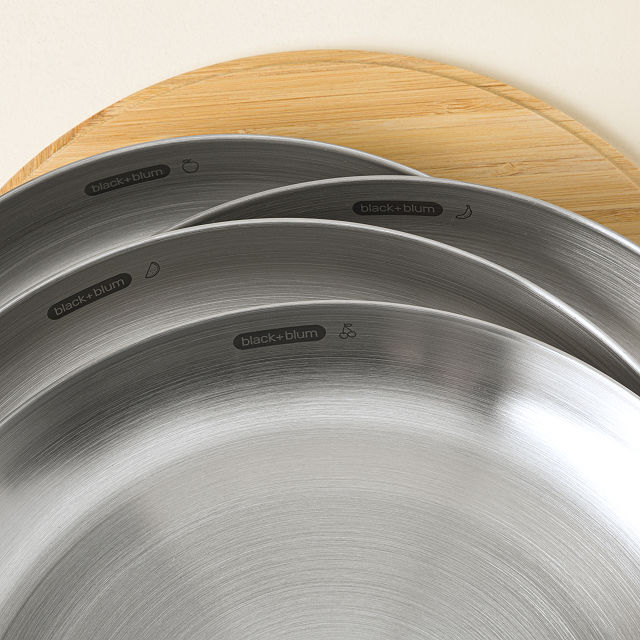 2352-all-you-need-picnic-plates-set-1.jpg