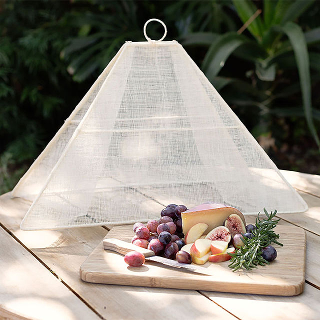 Collapsible Woven Food Tent