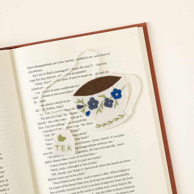 240-cozy-tea-bookmark-1.jpg