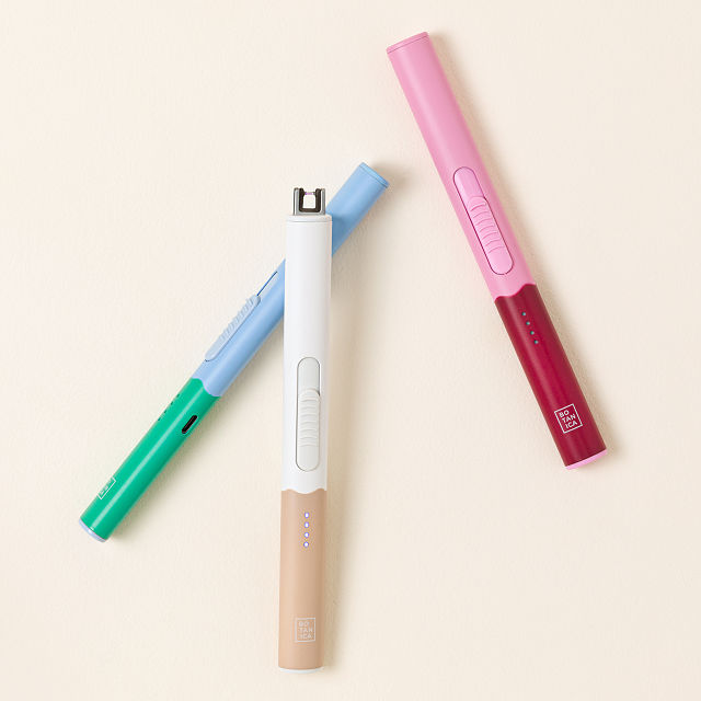 2411-two-tone-flameless-lighter-1.webp