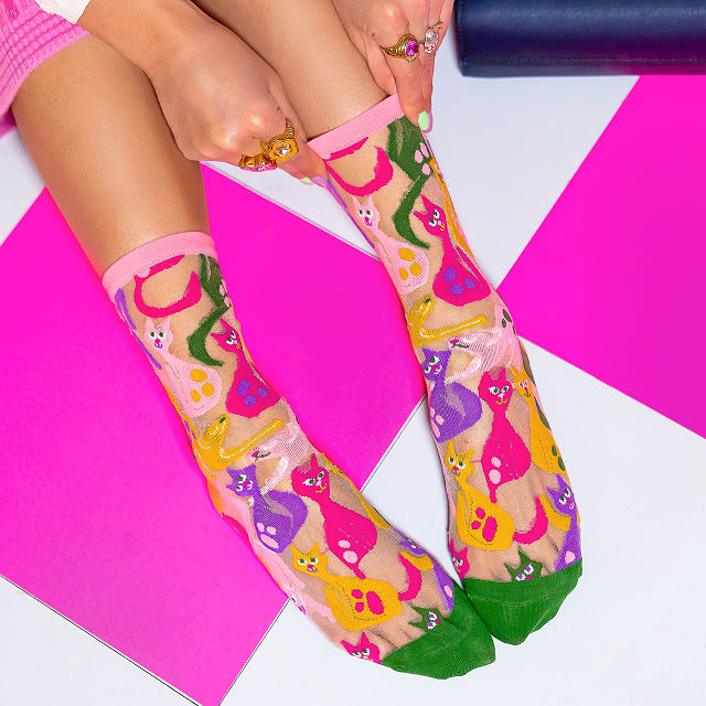 2501-cat-lady-socks-1.jpg
