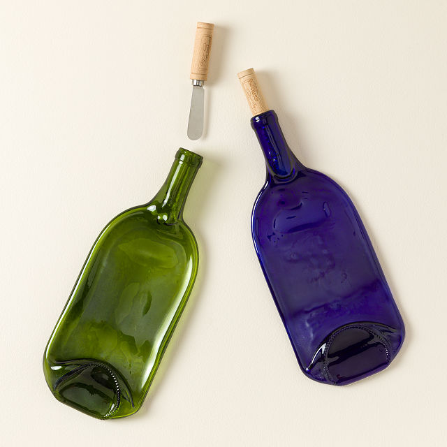2550-recycled-wine-bottle-platter-with-spreader-1.jpg