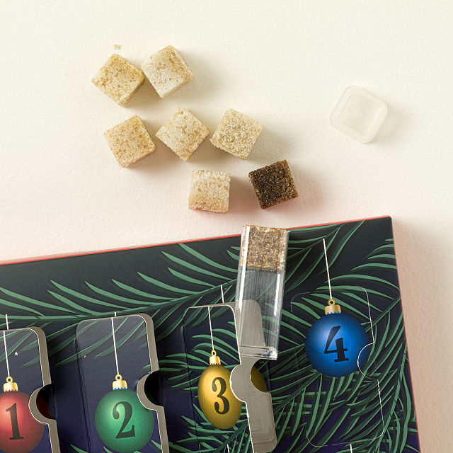 2612-12-days-of-whiskey-cocktail-cubes-advent-1.jpg