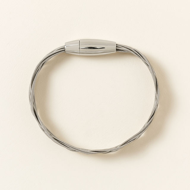 2689-12-string-guitar-woven-bracelet-1.jpg