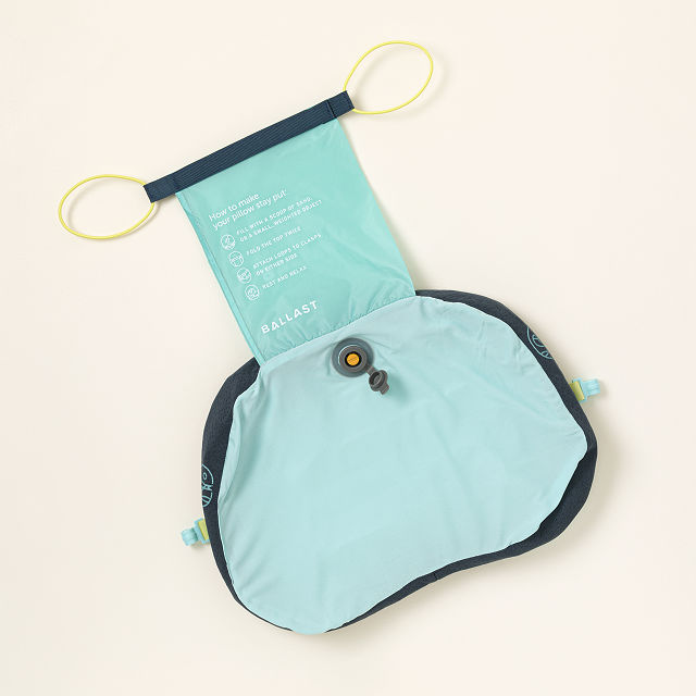 2715-packable-beach-pillow-cooling-gel-pack-1.jpg
