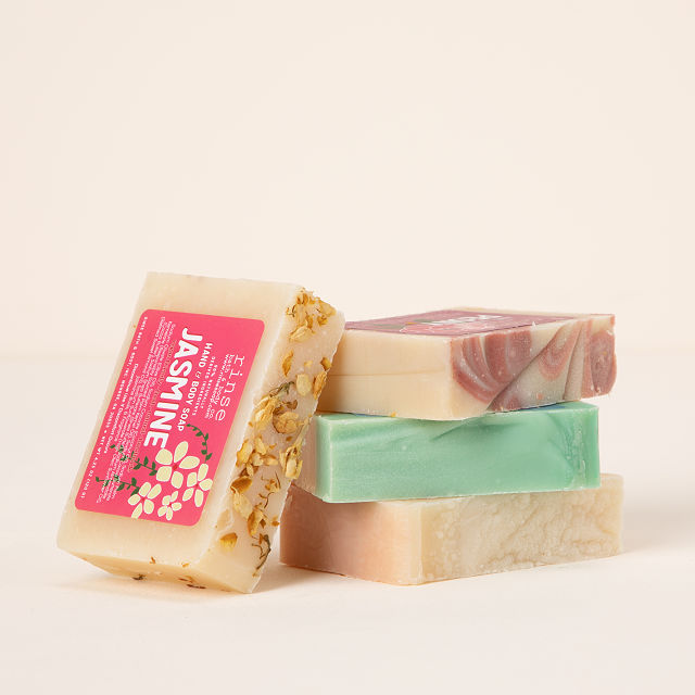 2718-box-of-flowers-soaps-1.jpg
