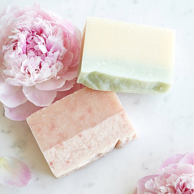 2718-box-of-flowers-soaps-1.jpg