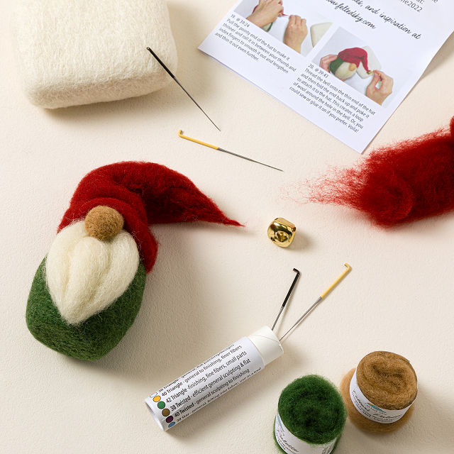 2776-festive-gnome-beginners-needle-felting-kit-1.jpg