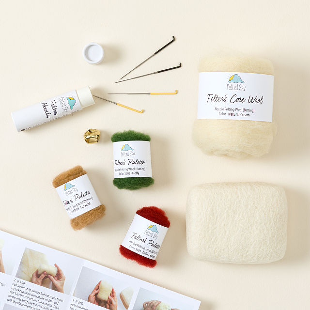 2776-festive-gnome-beginners-needle-felting-kit-1.jpg