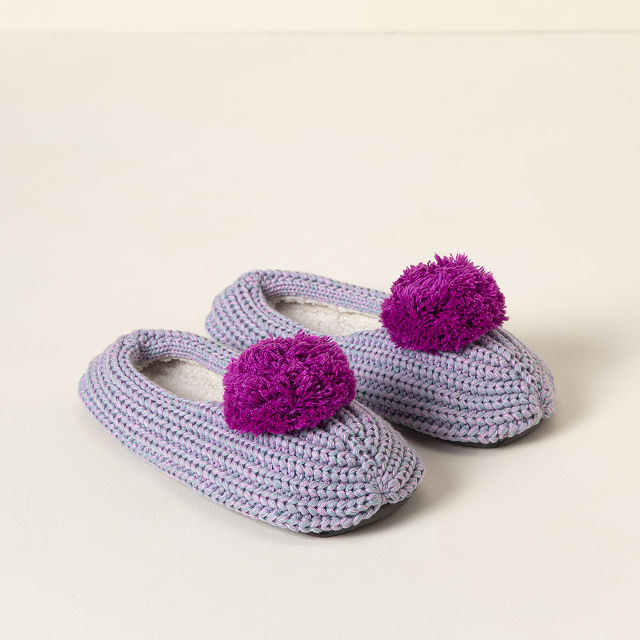 Pommed Rib Slippers
