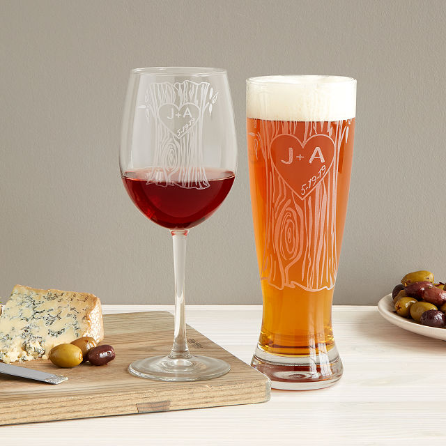 2969-personalized-tree-trunk-glassware-duo-1.jpg