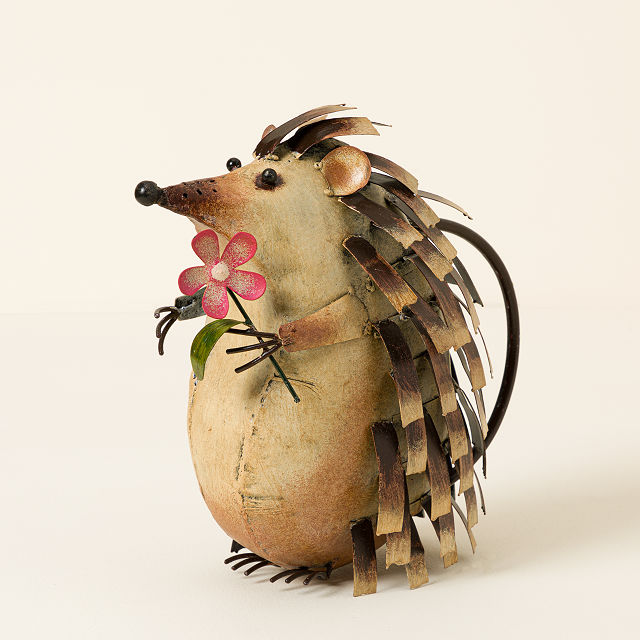 2970-harold-the-hedgehog-watering-can-1.jpg