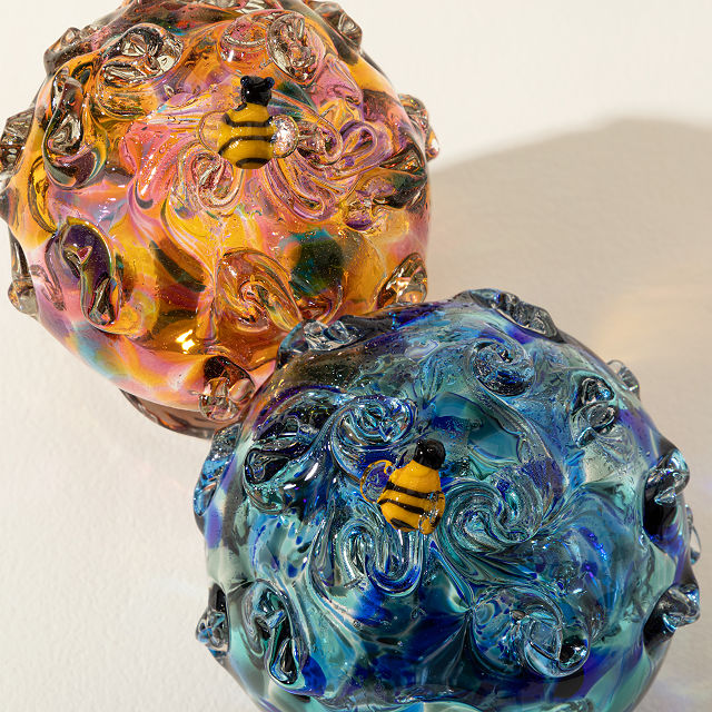 2974-glass-bee-drinking-orbs-1.jpg