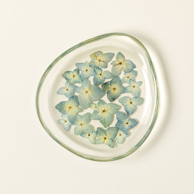 378-blue-hydrangea-jewelry-dish-1.jpg