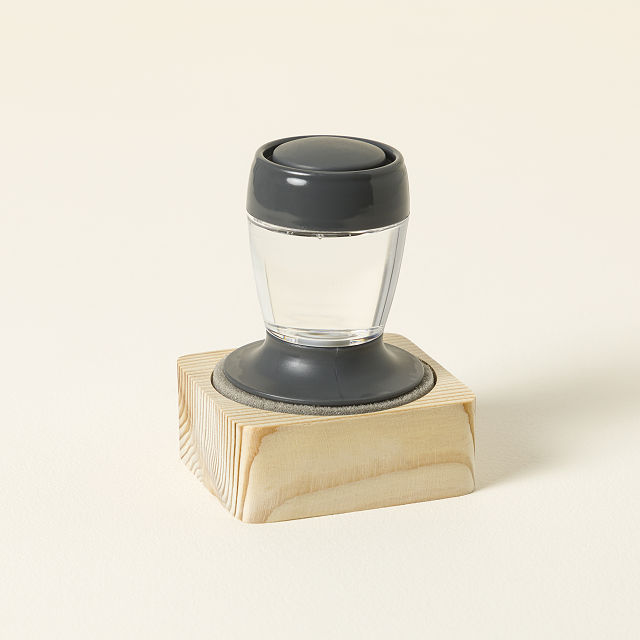 No Mess Cutting Board Oiling Tool
