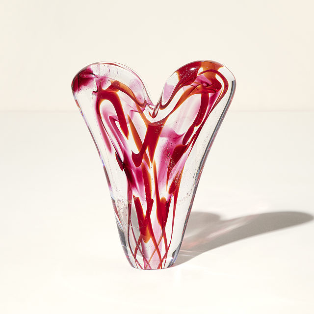 427-radiant-love-glass-heart-sculpture-1.jpg