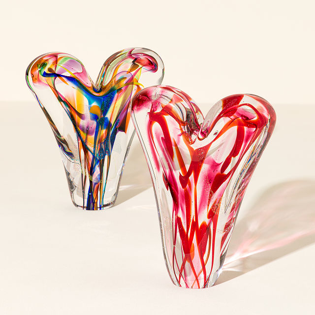 427-radiant-love-glass-heart-sculpture-1.jpg