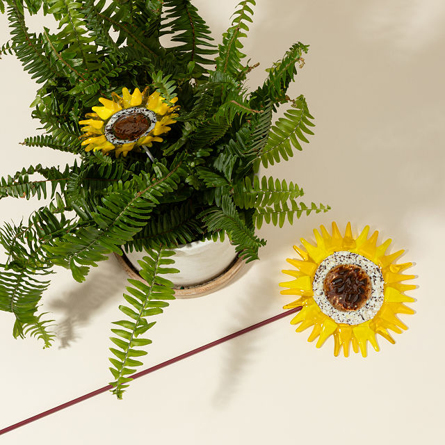 455-handmade-glass-garden-stakes-sunflower-1.jpg