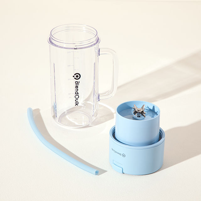 659-spill-proof-portable-blender-1.webp