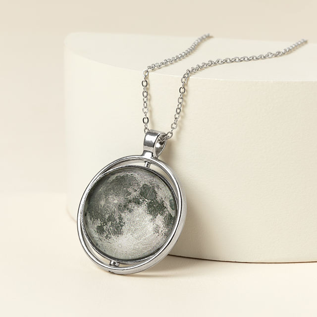 Full Moon Fidget Necklace