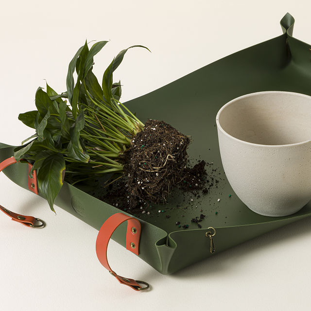 711-reusable-roll-up-potting-mat-1.jpg
