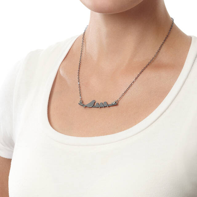 718-mother-nestling-birds-necklace-1.jpg