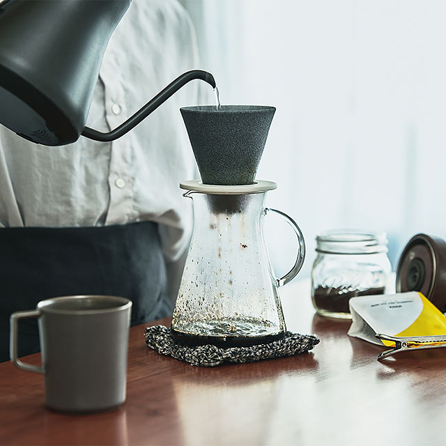 735-japanese-ceramic-coffee-filter-1.jpg