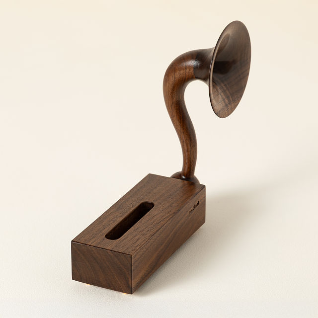 738-acoustic-gramophone-amplifying-speaker-1.jpg