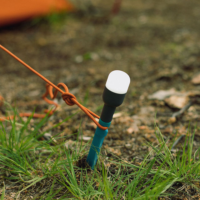 798-portable-solar-campsite-stakes-1.jpg