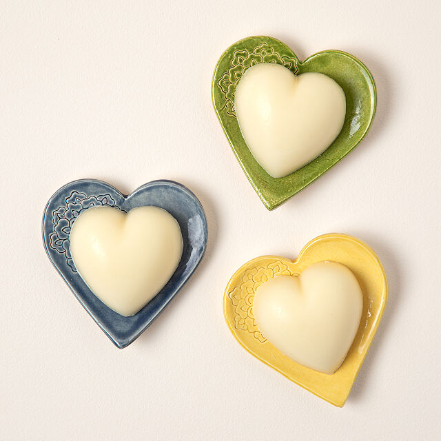 878-handmade-heart-shaped-balm-with-dish-1.jpg